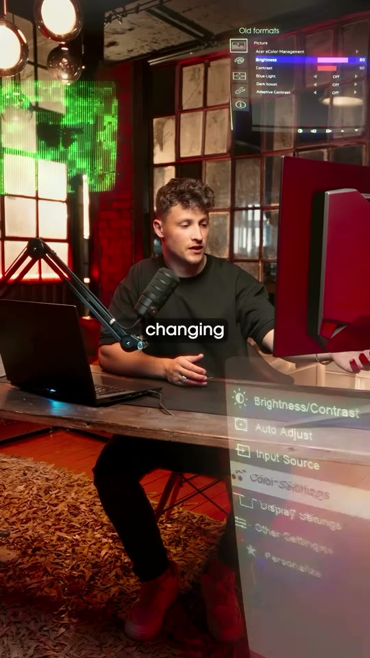 Setup com telas holográficas — reel com motion da ciarevit